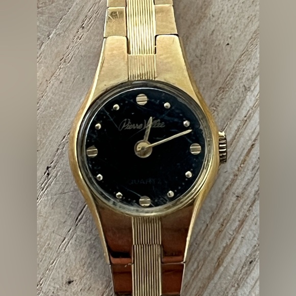 Pierre Vallee Gold Plated Vintage Ladies Watch Black Dial Gold Plated Bracelet